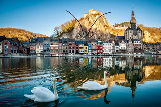 Séjour pour 2 chez Les Voisins de Mr Sax à Dinant (Namur)