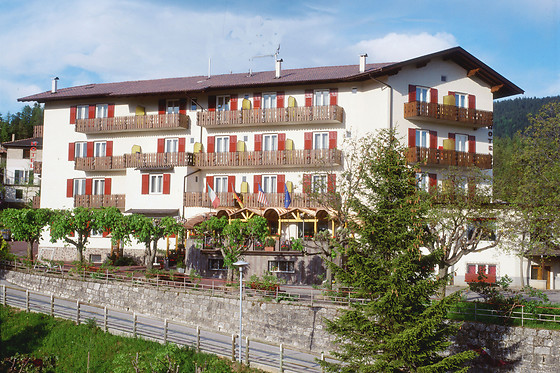 Hotel Panorama Wellness & Resort - photo 9