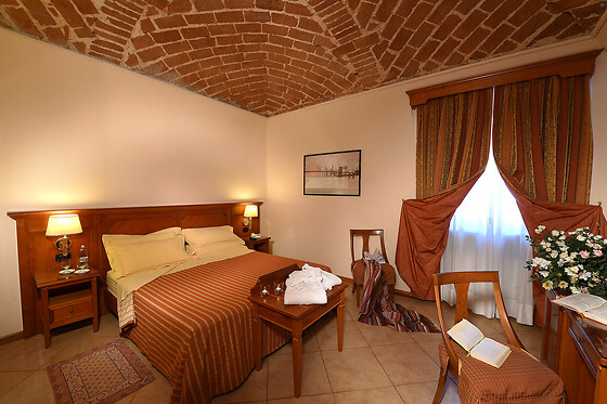 Hotel Acqui - photo 1