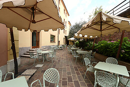Hotel Acqui