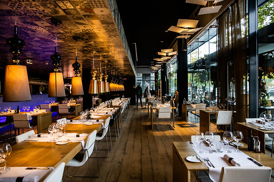 Carbon Hotel - Different Hotels - photo 2