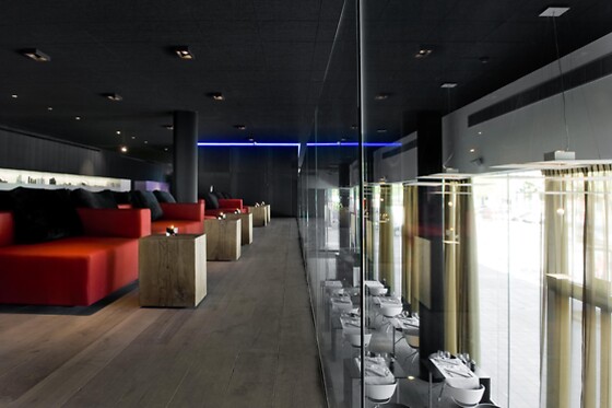 Carbon Hotel - Different Hotels - photo 1