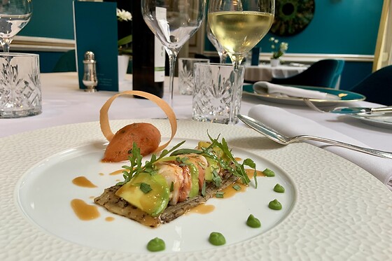 Repas gastronomique 4 services pour 2 à La Truffe Noire à Bruxelles