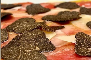 Repas gastronomique 4 services pour 2 à La Truffe Noire à Bruxelles