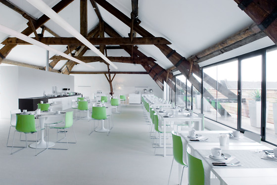 Eburon Hotel - Different Hotels - photo 8