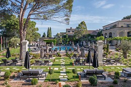 LE VALLON DE VALRUGUES HOTEL SPA & VILLAS.