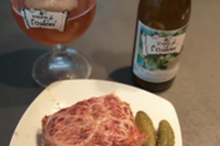 Bières, planche de dégustation et explications pour 2 à la Brasserie de l'Oubéwé à Tubize (Brabant wallon)