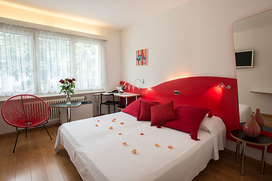 Hotel Vezia - photo 1