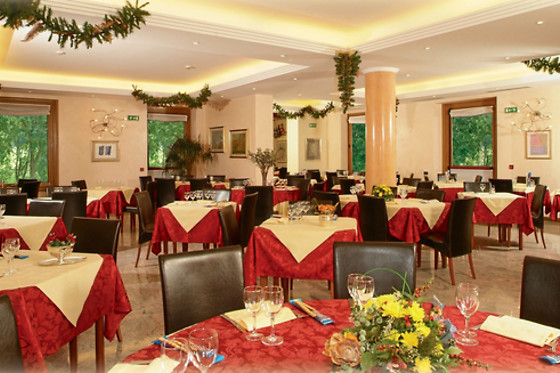 Hotel Costa - photo 1