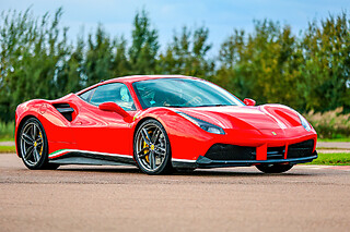 Pilotage Ferrari 488 GTB (4 tours) sur le Circuit de Mettet (B)