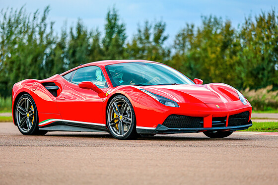 Pilotage Ferrari 488 GTB (4 tours) sur le Circuit de Mettet (B)