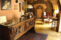 HOTEL DON CARLOS CACERES