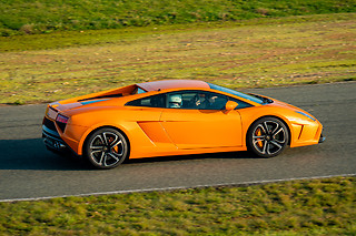 Découverte Lamborghini Gallardo LP-560 (5 tours) sur le Circuit de Mettet (B)