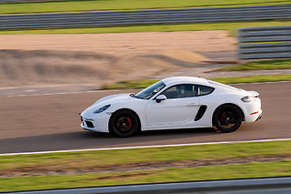 Découverte Porsche Cayman S 718 (5 tours) sur le Circuit de Mettet (B)