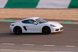 Découverte Porsche Cayman S 718 (5 tours) sur le Circuit de Mettet (B)