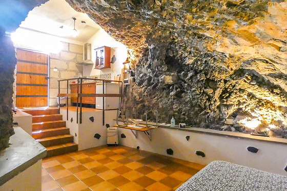 CASA CUEVA EL PERUCHO - photo 10