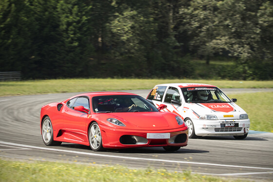 FERRARI RENT BRAGA - photo 9