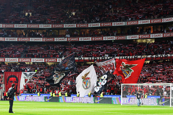 SL Benfica - 2 places