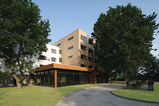 VILA Emmen - photo 0