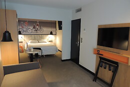 Ibis Styles Dinan