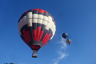 Een ballonvaart van Pearl Balloon (Court-Saint-Etienne - Waals-Brabant)