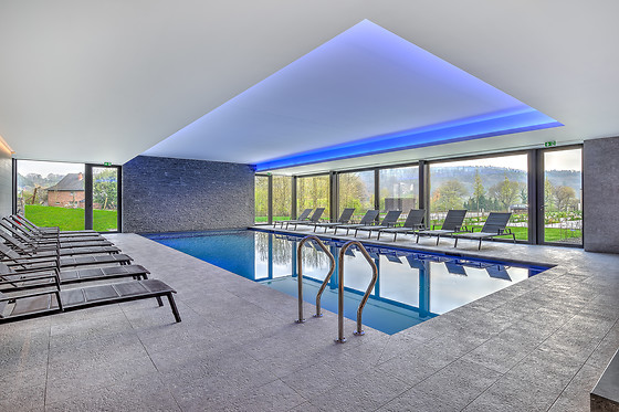 R hotel experiences - photo 3