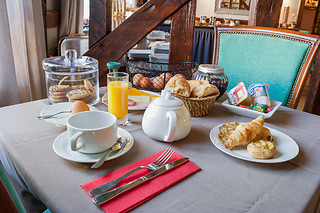 Séjour gourmand pour 2 à l'Hostellerie de la Chaumière à Arsonval (10)