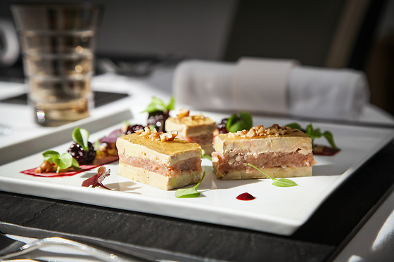Repas gastronomique pour 2 à L’Aubergade à Dury (France)