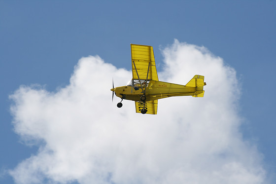 Dans les airs