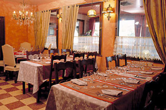 Hôtel Logis Les Vignes Blanches - photo 1