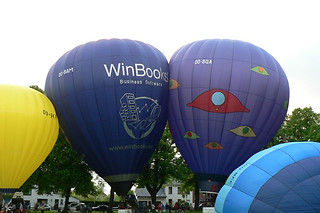 Een ballonvaart van Pearl Balloon (Court-Saint-Etienne - Waals-Brabant)