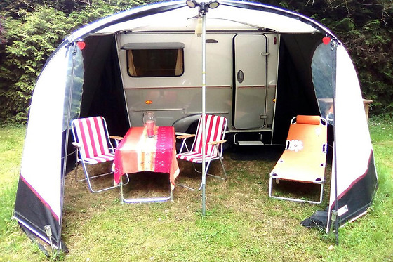 Caravane Eriba au bord de l'Eure - photo 0