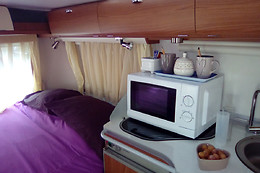 Caravane Eriba au bord de l'Eure