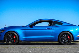 Découverte Ford Mustang Shelby GT500 (5 tours) sur le Circuit de Mettet (B)
