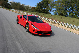 Découverte Ferrari F8 Tributo (2 tours) sur le Circuit de Mettet (B)