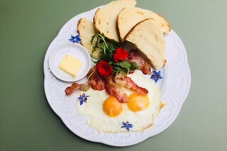 Een ontbijt voor 2 bij Biologische Dynamische Bakkerij Lapin (Antwerpen - Antwerpen)