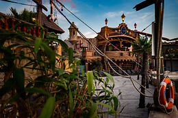 Pirates World
