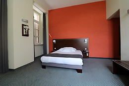 THE ORIGINALS Hôtel Val-Vignes